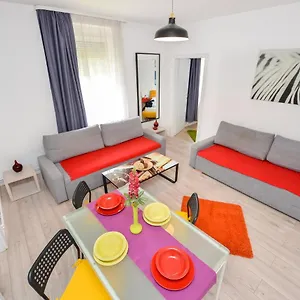 Apartament Center, Bucureşti