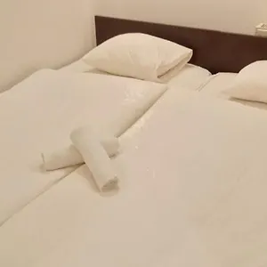 Happyrooms Piata Romana Отель
