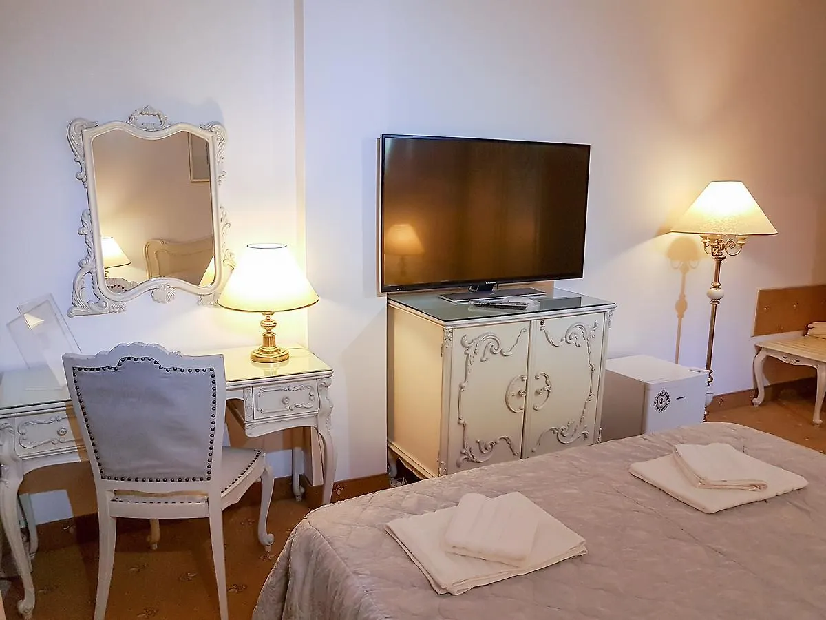 *** Guest house Cazare Fundeni Medlife Bucharest Romania