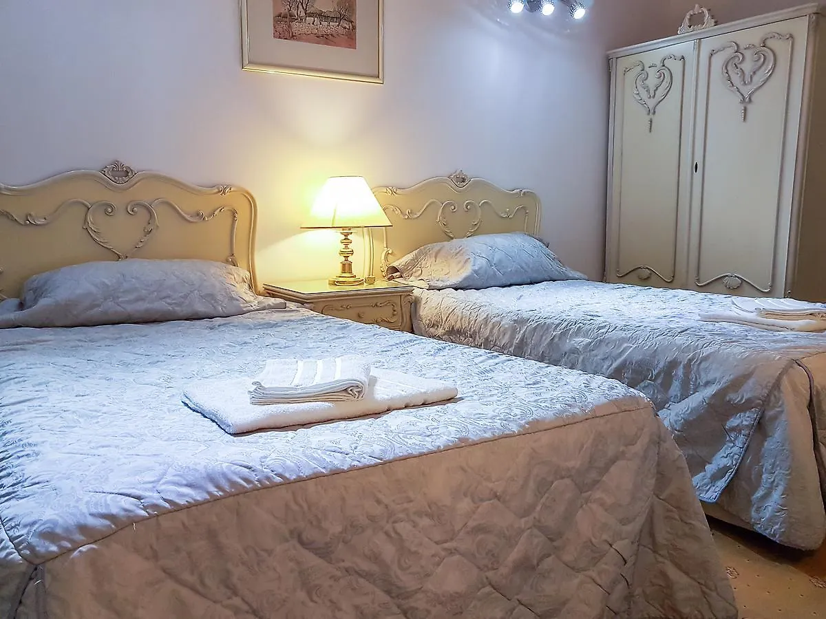 Cazare Fundeni Medlife Bucharest 3*,  Romania